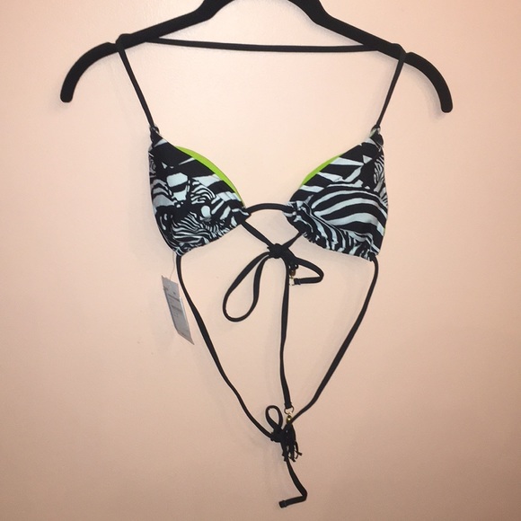 Size OS Black and White Pattered Bikini Top - Picture 1 of 3